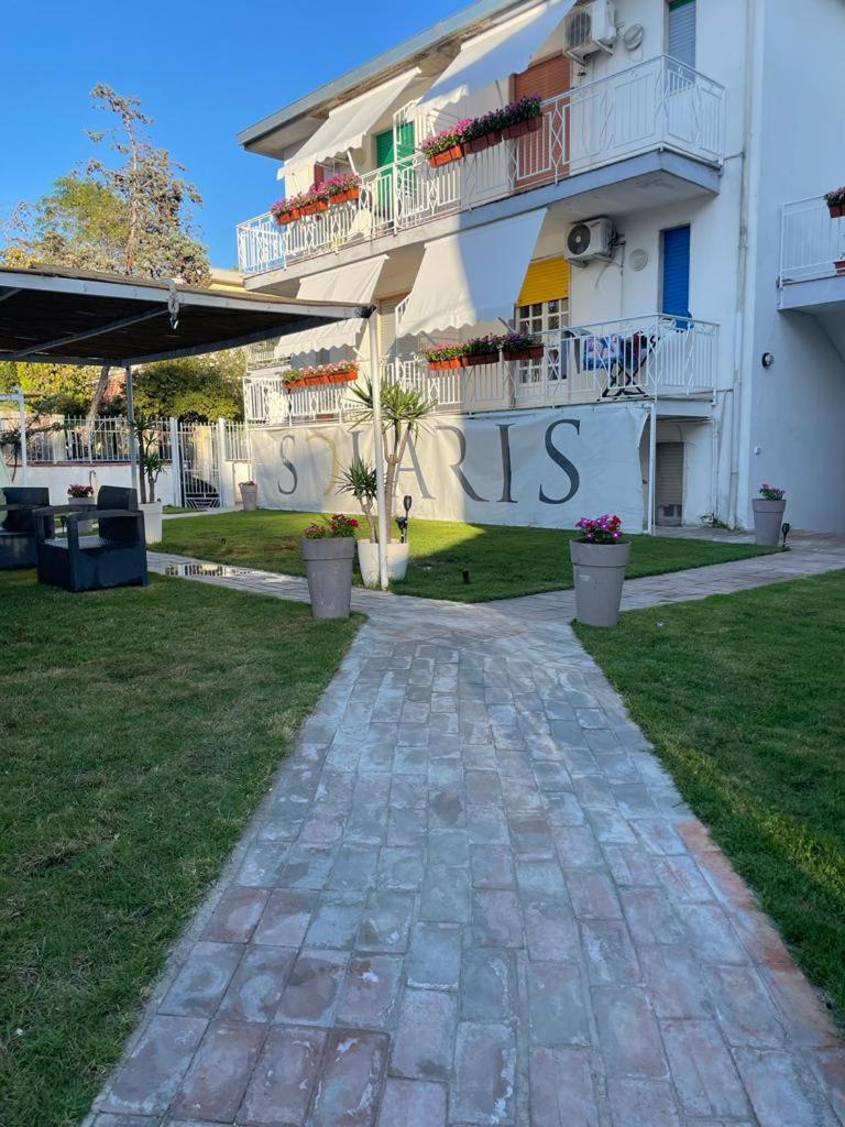 Solaris Paestum Bed and Breakfast Εξωτερικό φωτογραφία